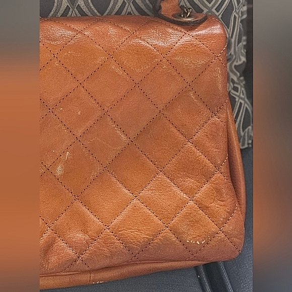 🌟Pratesi Firenze Saddle Leather Satchel Quilted Chanel Like Purse- Italy 🌟 - Picture 11 of 12